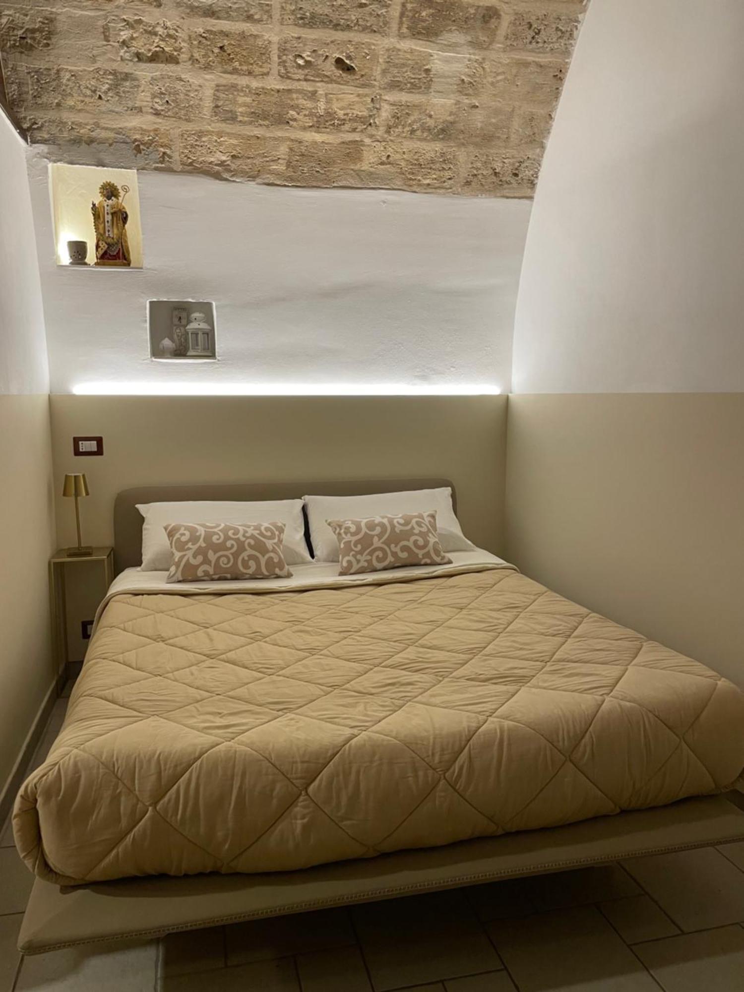 DF room borgo antico Bari Esterno foto